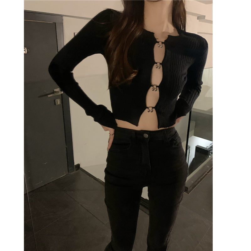 Black Hot Girl Knitted Sweater Short Temperament Design Sense Niche Retro